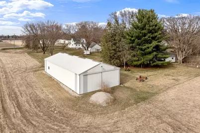 1610 29th Avenue SE, Austin, MN 55912 - Photo 4