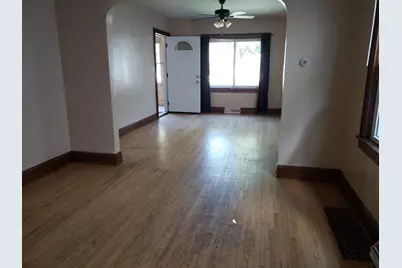 1049 23rd Avenue SE, Minneapolis, MN 55414 - Photo 2