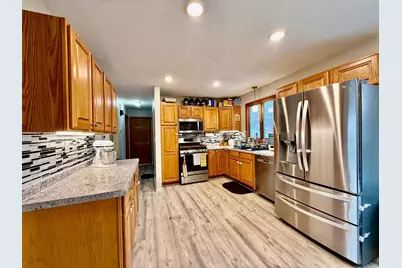 243 Edgeview Drive, Rollingstone, MN 55969 - Photo 4