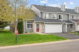 449 Mission Hills Way E, Chanhassen, MN 55317 - Photo 16