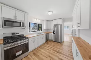 1446 Shryer Ave W, Roseville, MN 55113 - Photo 14