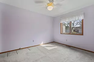 2720 Lake Ct Dr, New Brighton, MN 55112 - Photo 20