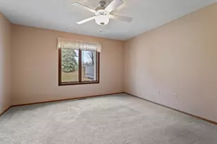 2720 Lake Ct Dr, New Brighton, MN 55112 - Photo 16