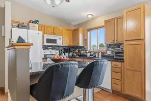 4445 Manor Dr NW, Rochester, MN 55901 - Photo 10
