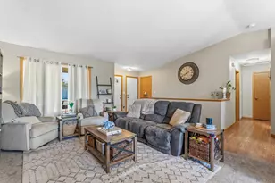 4445 Manor Dr NW, Rochester, MN 55901 - Photo 6