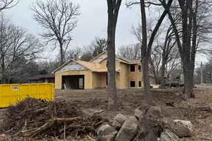 805 9th Ave, Anoka, MN 55303 - Photo 2