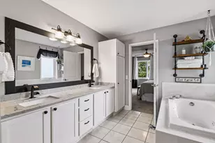 1944 Creek View Ct, Chanhassen, MN 55317 - Photo 34