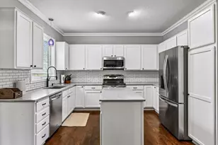 1944 Creek View Ct, Chanhassen, MN 55317 - Photo 16