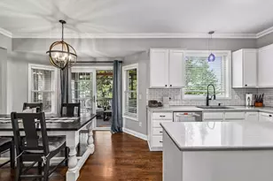 1944 Creek View Ct, Chanhassen, MN 55317 - Photo 14