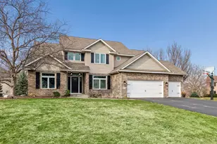 1944 Creek View Ct, Chanhassen, MN 55317 - Photo 1