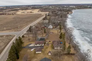 614 S Shore Dr, Detroit Lakes, MN 56501 - Photo 46