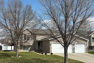 4357 46th Ave S, Fargo, ND 58104 - Photo 2