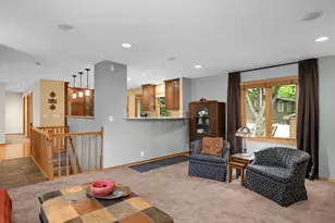 9717 Russell Ave S, Bloomington, MN 55431 - Photo 6