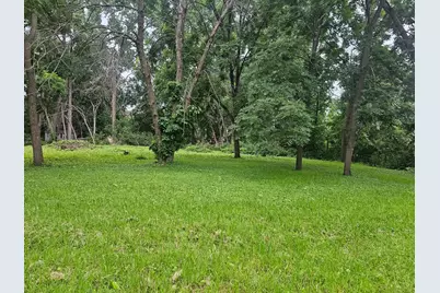 822 Palm Court, North Saint Paul, MN 55109 - Photo 4