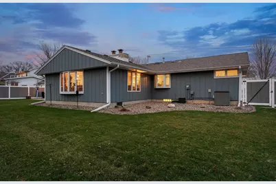 307 21st Street NW, Austin, MN 55912 - Photo 8