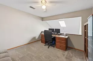 8184 Middletown Rd, Spring Lake Park, MN 55432 - Photo 16