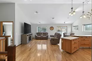 13593 Embry Way, Apple Valley, MN 55124 - Photo 4