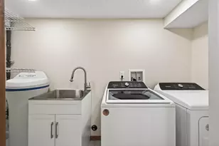 14712 Oakwood Rd, Minnetonka, MN 55345 - Photo 30