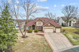 535 Majestic Oaks Ct, Eagan, MN 55123 - Photo 44