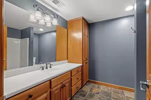 535 Majestic Oaks Ct, Eagan, MN 55123 - Photo 28