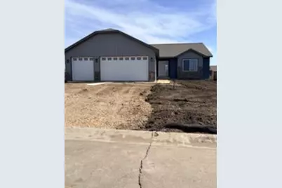 1445 Cullen Street, Saint Peter, MN 56082 - Photo 1