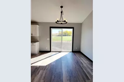 1445 Cullen Street, Saint Peter, MN 56082 - Photo 6