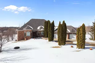 5241 Yvette St, Loretto, MN 55357 - Photo 2