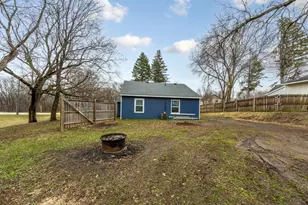 1070 Willow St, Faribault, MN 55021 - Photo 8