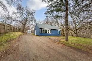 1070 Willow St, Faribault, MN 55021 - Photo 2