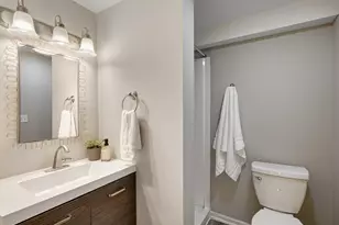 4246 Oak Dr Ln, Minnetonka, MN 55343 - Photo 24