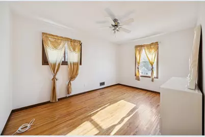 3256 Hampshire Avenue N, Crystal, MN 55427 - Photo 8