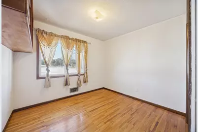 3256 Hampshire Avenue N, Crystal, MN 55427 - Photo 16