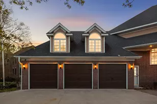 2437 Sunset Ct, Little Canada, MN 55117 - Photo 4