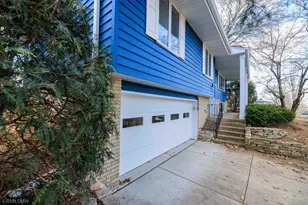 1397 Parkwood Dr, Woodbury, MN 55125 - Photo 4