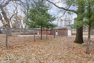 735 Warner Ave N, Mahtomedi, MN 55115 - Photo 4