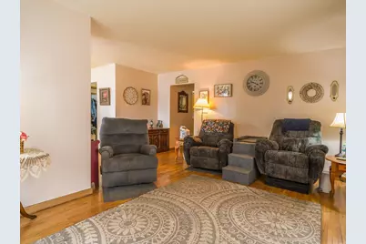 415 E Hawthorne Street, Albert Lea, MN 56007 - Photo 8