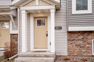 2217 Gateway Hill Rd, North Saint Paul, MN 55109 - Photo 2