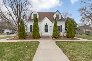 358 18th St SW, Owatonna, MN 55060 - Photo 4