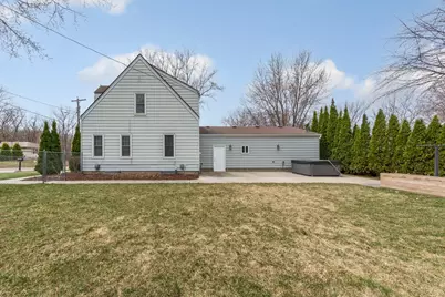 358 18th Street SW, Owatonna, MN 55060 - Photo 8