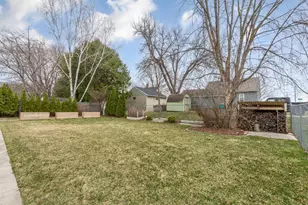 358 18th St SW, Owatonna, MN 55060 - Photo 6