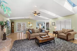 6859 Yuma Dr, Chanhassen, MN 55317 - Photo 12