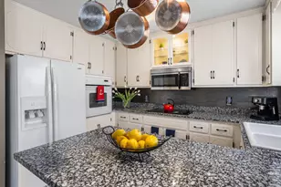 6859 Yuma Dr, Chanhassen, MN 55317 - Photo 20