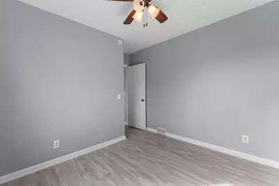 6240 W Broadway Avenue, Brooklyn Park, MN 55428 - Photo 24