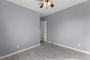 6240 W Broadway Ave, Brooklyn Park, MN 55428 - Photo 24