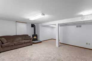 6240 W Broadway Ave, Brooklyn Park, MN 55428 - Photo 38