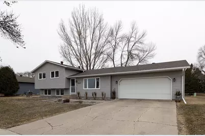 2617 4th Avenue S, Moorhead, MN 56560 - Photo 1