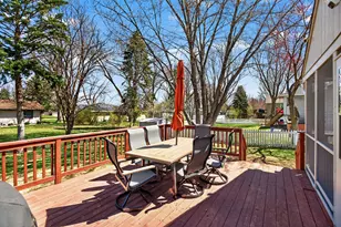 2541 Emerald Ln, Shakopee, MN 55379 - Photo 18