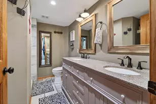 2541 Emerald Ln, Shakopee, MN 55379 - Photo 10