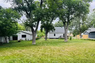 712 4th Ave E, Alexandria, MN 56308 - Photo 4