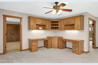 10590 Watersedge Lane, Woodbury, MN 55129 - Photo 40